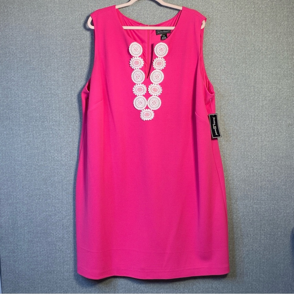 NEW Jessica Howard 22W Plus Size Women’s Bright Pink Medallion Shift Dress